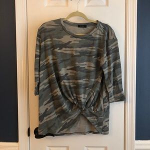 Camo Botanique Top